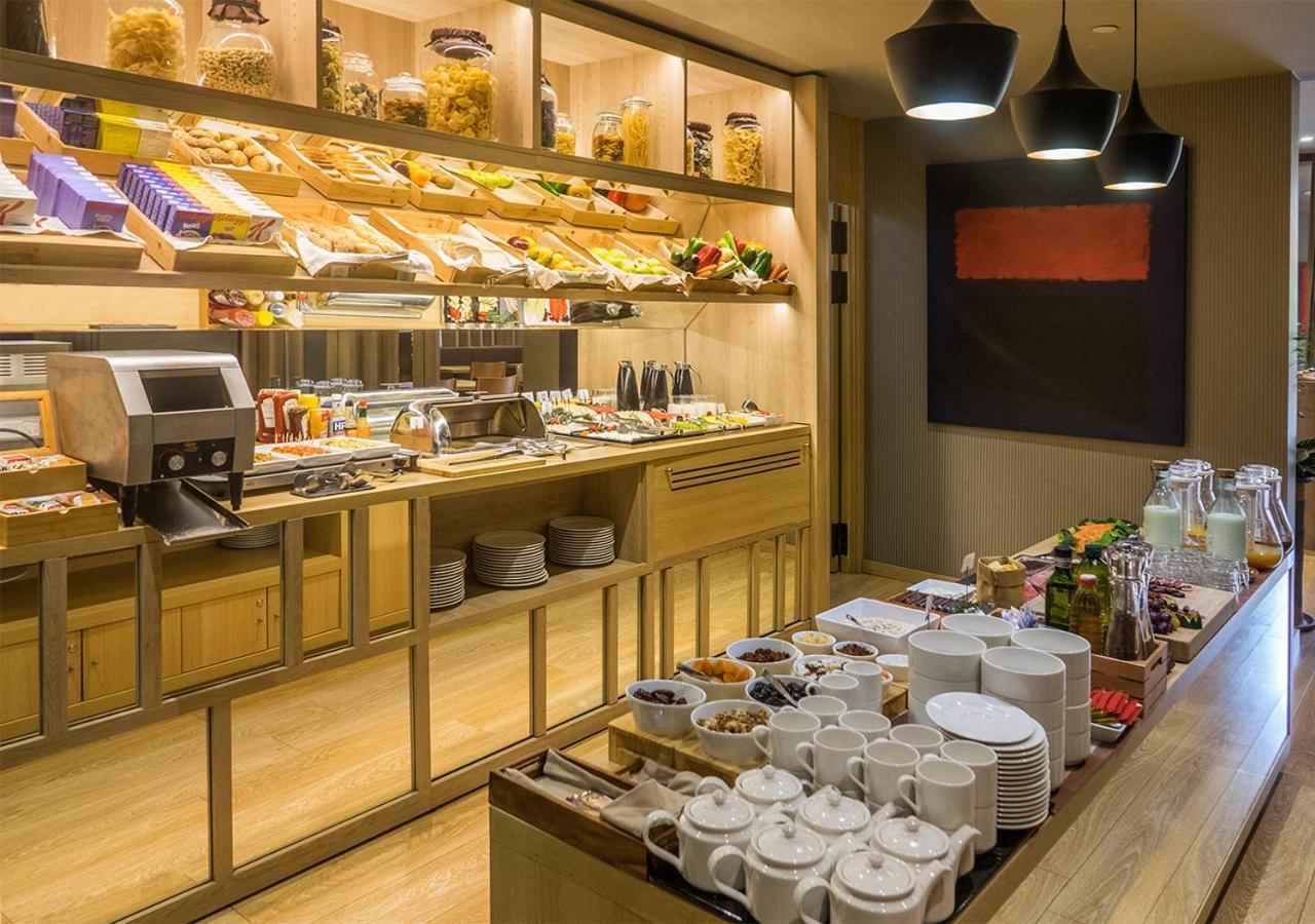 Hotel Ambit Barcelona Bagian luar foto