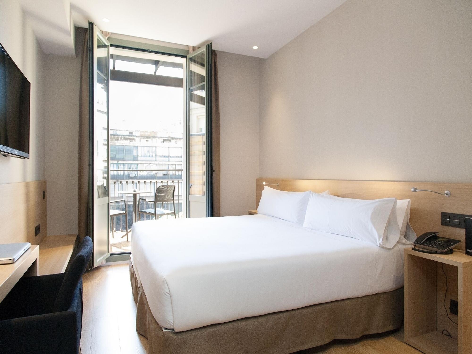 Hotel Ambit Barcelona Bagian luar foto